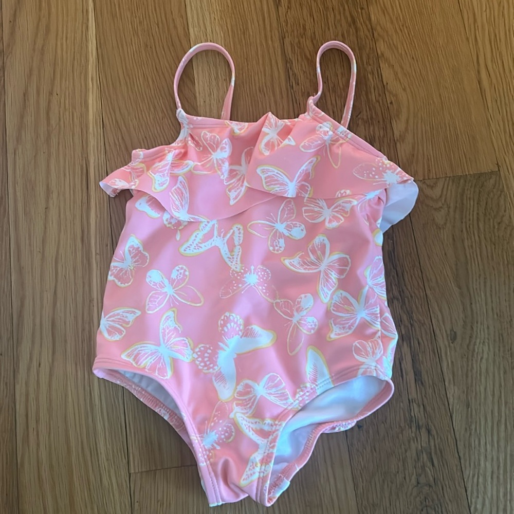 Oshkosh 2T - 1 piece swim suite - Picture 1 of 3